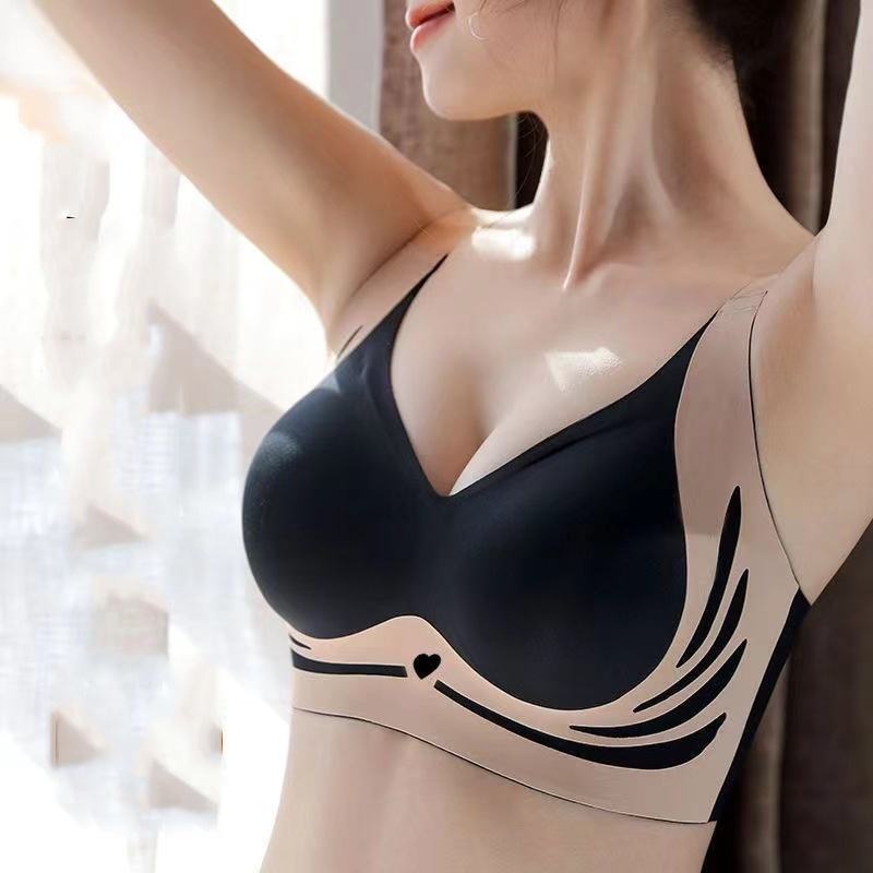 Seamless Comfortable Sports Bra